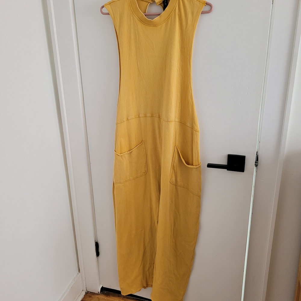 Urban Outfitters Yellow Sleeveless Wide-Leg Jumpsuit with Pockets